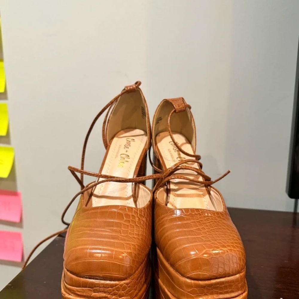Johnny Was Brown Platform Lace-Up Shoes